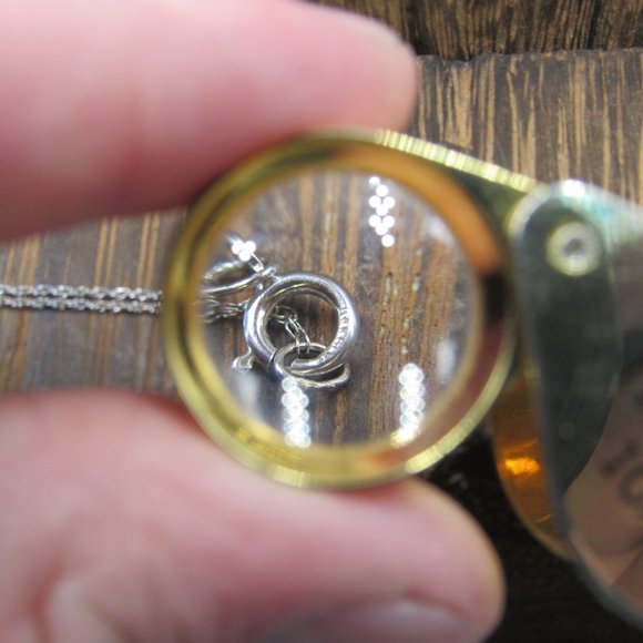 20" 10K Gold Teardrop Cubic Zirconia Gem Necklace - Picture 5 of 7